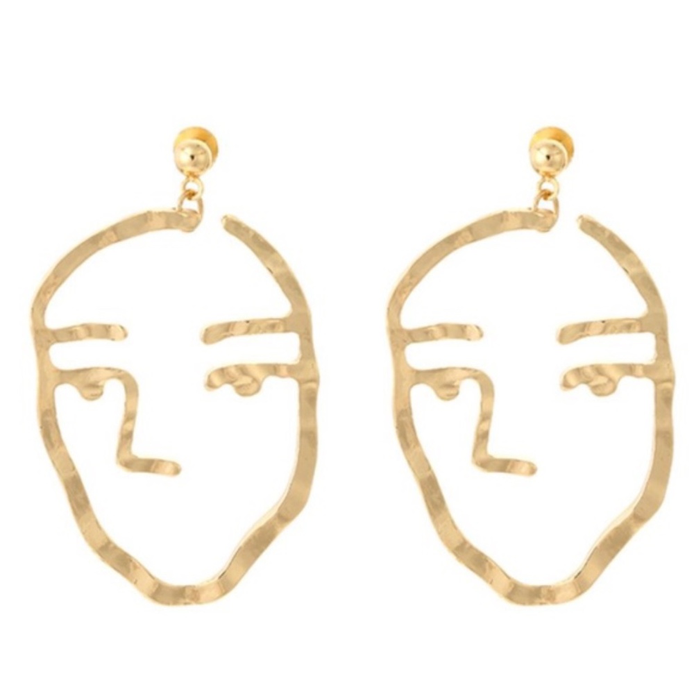 Face shape minimalist earrings